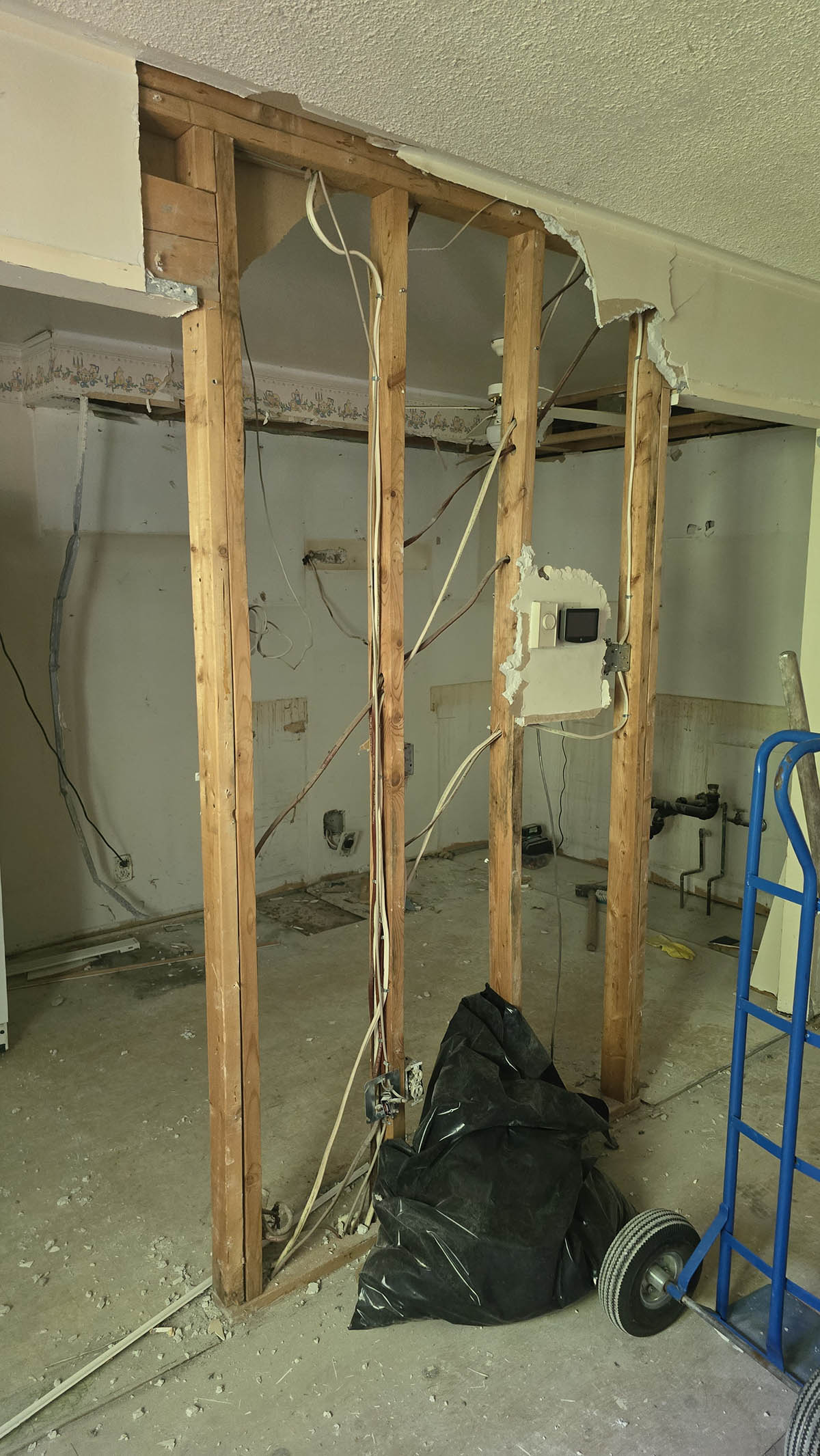 Full Townhouse Transformation + New Ensuite - Airbnb Property project photo 6