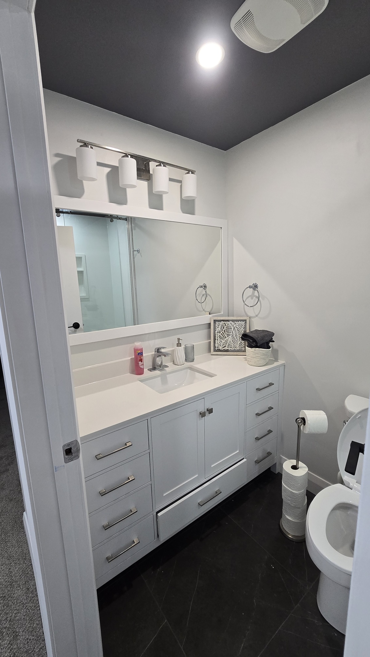 Full Townhouse Transformation + New Ensuite - Airbnb Property project photo 19